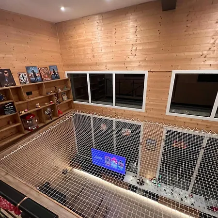 Loft-chalet 12 Pers - Billiards - Cinema - 10 Min La Cabanasse